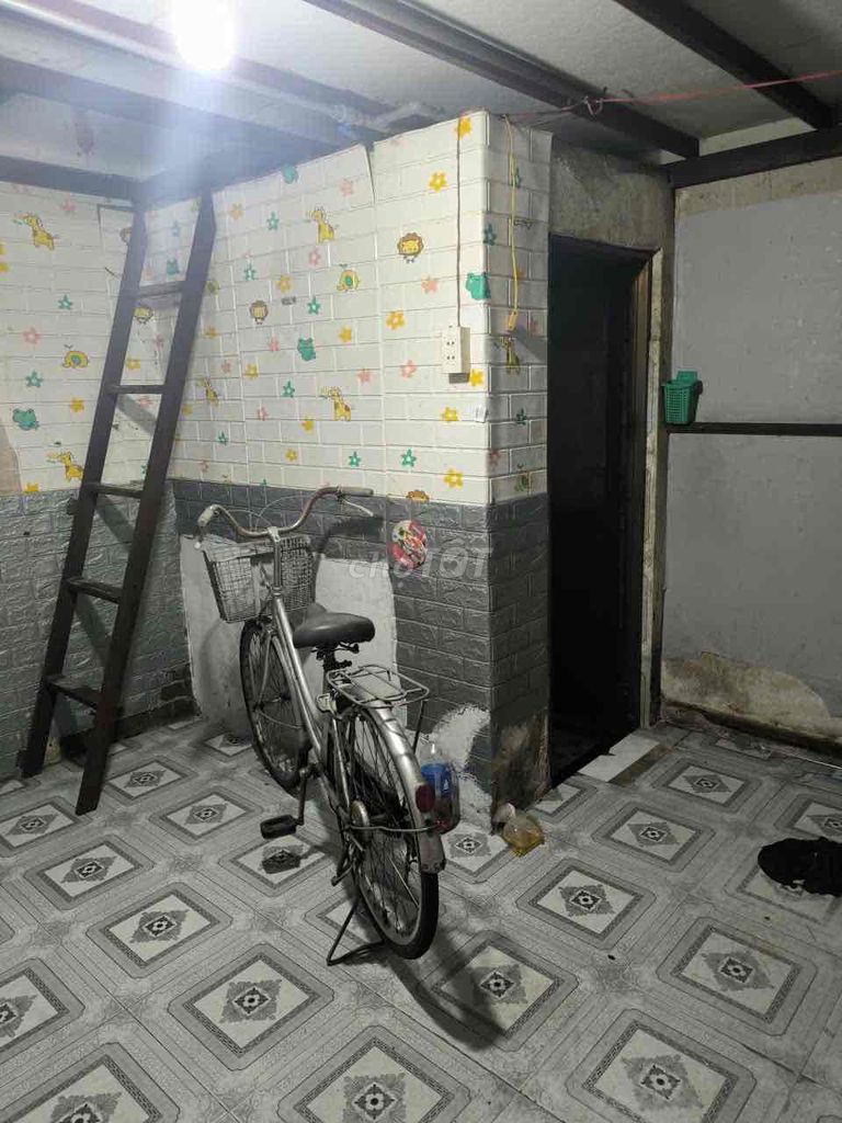 Phòng trọ có gác cho thuê tại Tân Phú 15m² giá 1.4 triệu - Sẵn sàng vào ở!