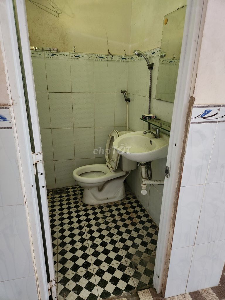 Phòng trọ cho thuê tại Nhà Bè 28m² giá 2.2 triệu - Yên tĩnh, an ninh cao