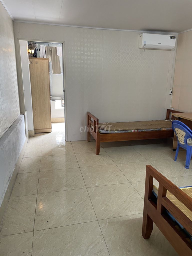 Phòng khép kín phố Vọng 25m² giá 4 triệu - Vị trí trung tâm thuận tiện!