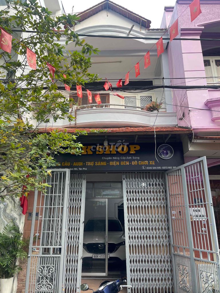 Nhà cho thuê đường Nguyễn Cửu Đàm 70m² giá 10 triệu - Đậu ô tô trong nhà!