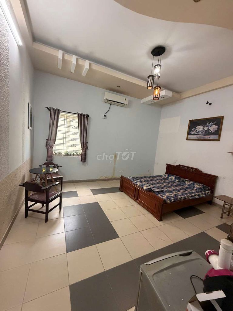 Phòng trọ 20m² tại ĐH Greenwich chỉ 3.2 triệu - Sẵn sàng vào ở ngay!