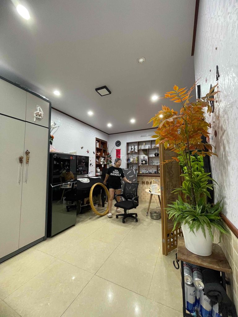 Cho thuê mặt bằng đẹp phố Nguyễn Đình Chiểu 55m² - Phù hợp làm Spa, Thời trang