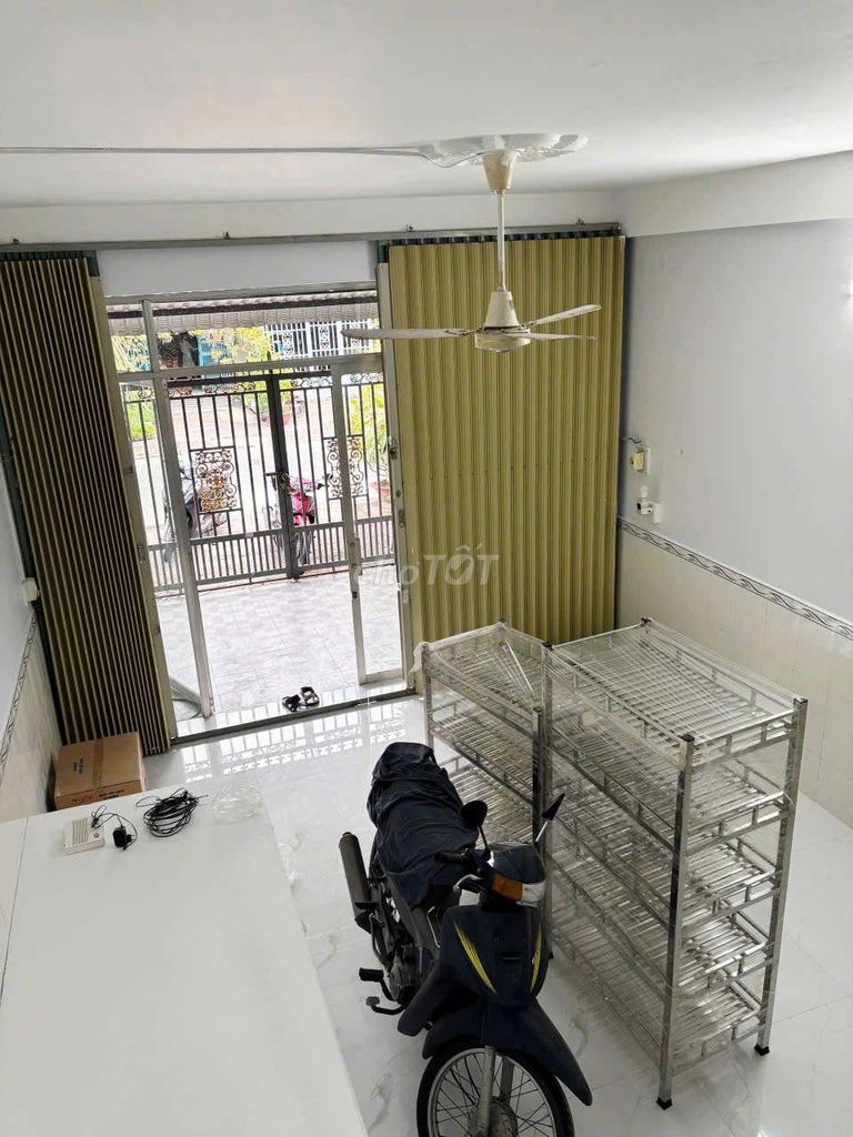 Nhà trệt lầu KDC 586 Cần Thơ 80m² giá 2.59 tỷ - Sẵn sàng vào ở!