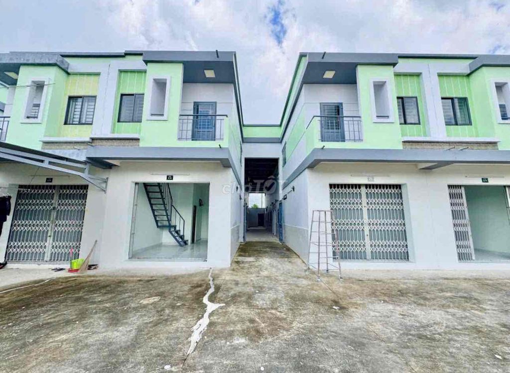 Dãy trọ 8 phòng tại Lai Uyên, Bàu Bàng 300m² giá 1.1 tỷ - Đầu tư sinh lời ổn định!