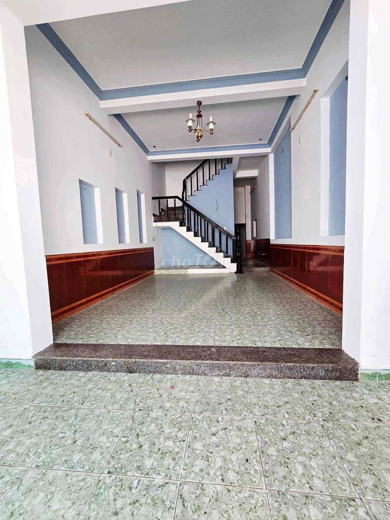 Nhà nguyên căn 2 tầng Trần Thái Tông 94m² giá 7 triệu - Ô tô vào tận nơi!