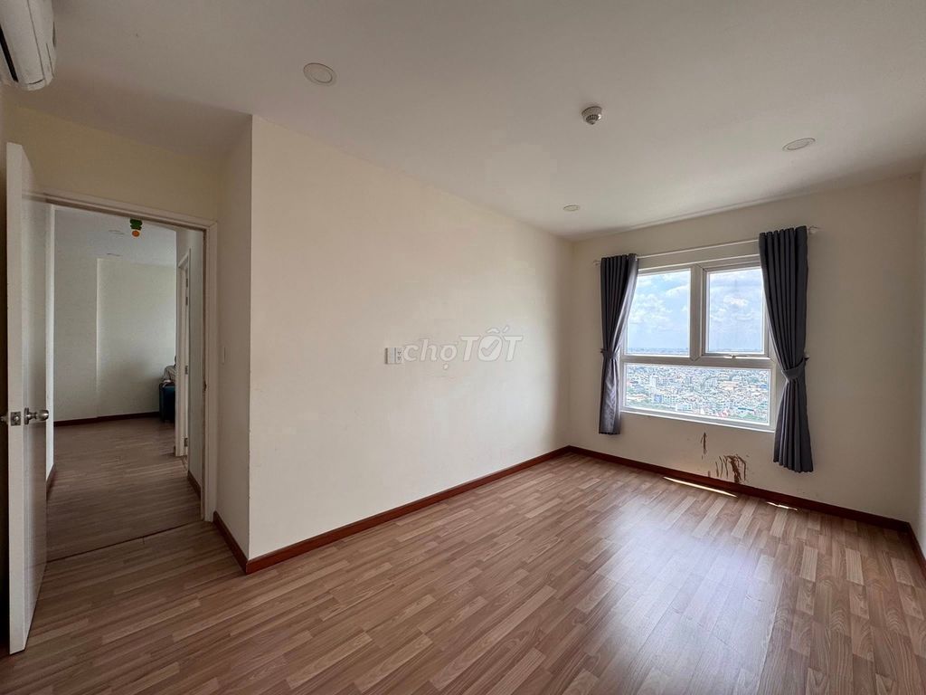 Cho thuê Master Bedroom WC riêng tại Diamond Riverside Quận 8 - Giá chỉ 4.5 triệu