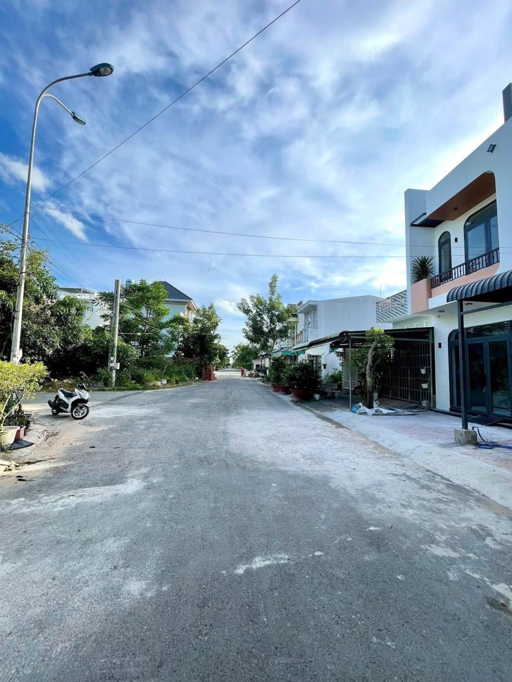 Đất nền góc đường C5 & B9 KDC Phú An Cần Thơ 70.5m² - Sổ hồng thổ cư, giá tốt!