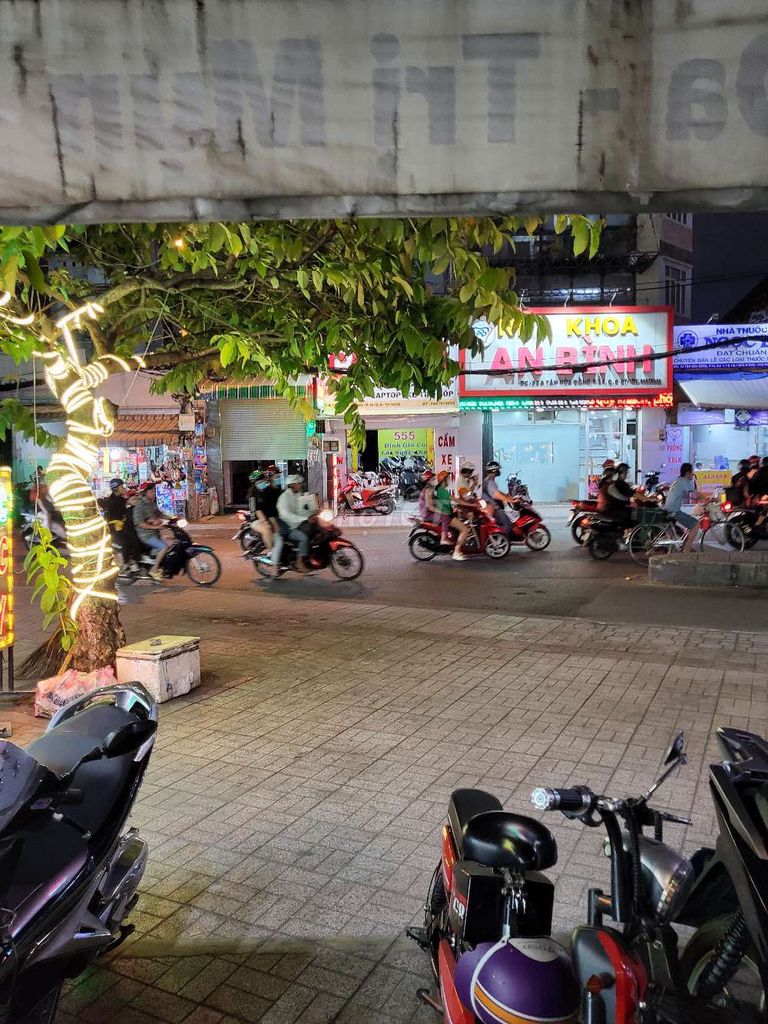 Cho thuê mặt bằng góc ngã tư Tân Hòa Đông - Đặng Nguyên Cẩn 20m² - Giá chỉ 2.5 triệu!