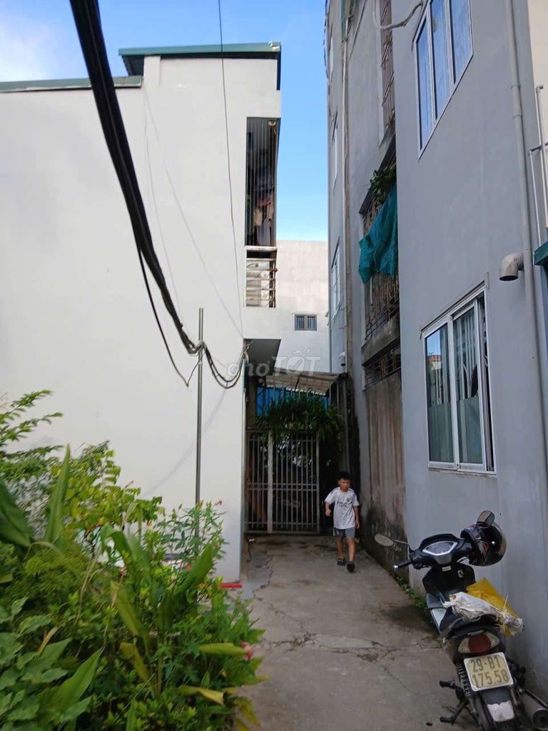 Đất cho thuê tại đường Quang Tiến, Tây Mỗ - Giá chỉ 2 triệu/tháng!