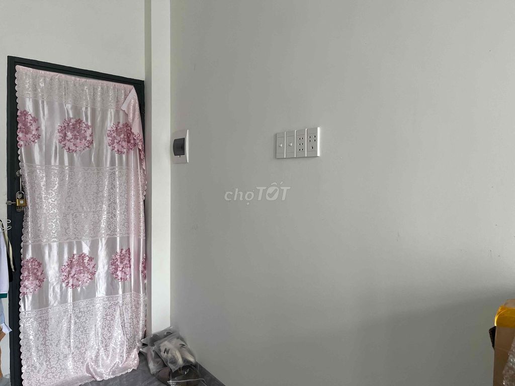 Phòng trọ Gò Vấp 14m² giá 3 triệu - Giờ giấc tự do, ban công thoáng mát!