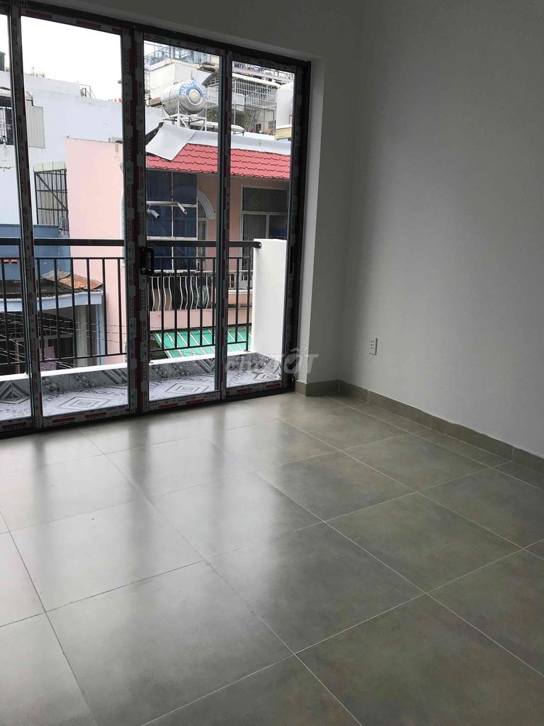 Phòng trọ Hẻm 273 Tô Hiến Thành, Quận 10 - Ban công riêng, an ninh 24/7