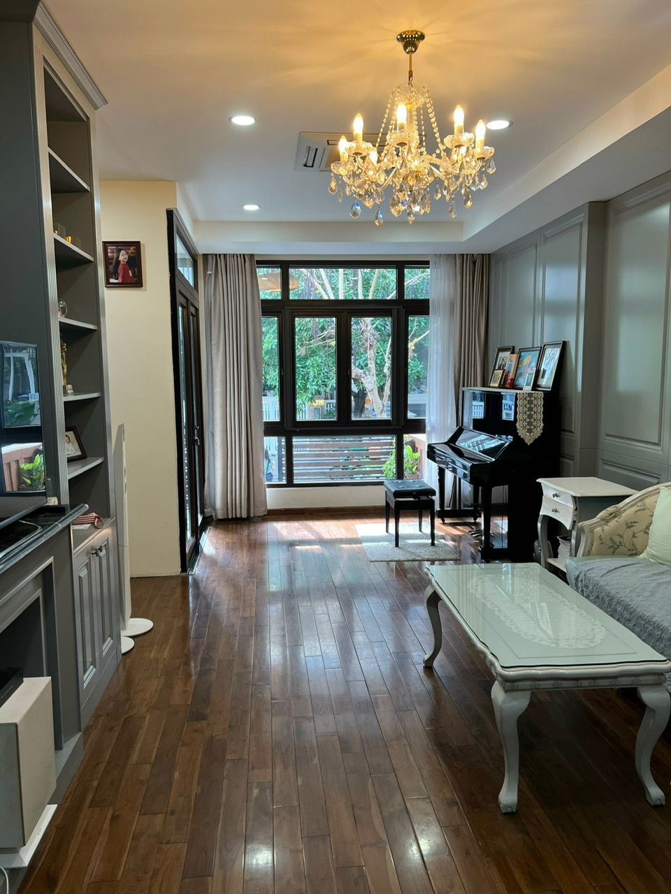 Nhà phố Him Lam Tân Hưng 100m² giá 28.5 tỷ - Vị trí đẹp, trục đường thông rộng!