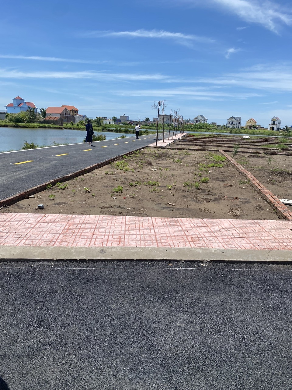 Bán lô đất biển Quất Lâm 100m² giá 1.2 tỷ - Vị trí đắc địa giữa trung tâm bãi tắm!