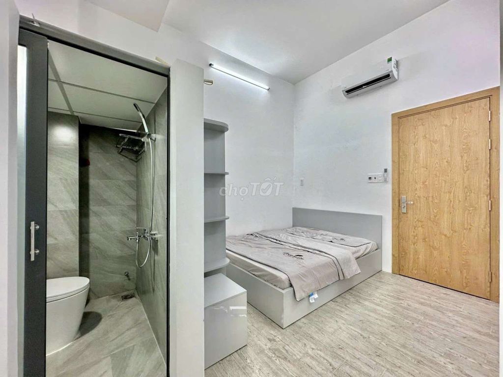 Cho thuê CHDV 30m² Đường Chu Văn An gần Ngã Tư Hàng Xanh - Thiết kế hiện đại, Full nội thất!