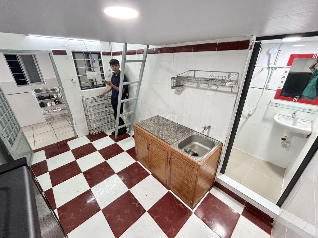 Phòng trọ Tân Bình 15m² giá 3.4 triệu - Tiện ích đầy đủ gần sân bay