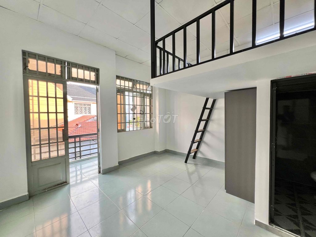 Phòng trọ gác/duplex tại Tân Sơn 30m² giá chỉ 3.8 triệu - Nội thất cơ bản, sẵn sàng vào ở!