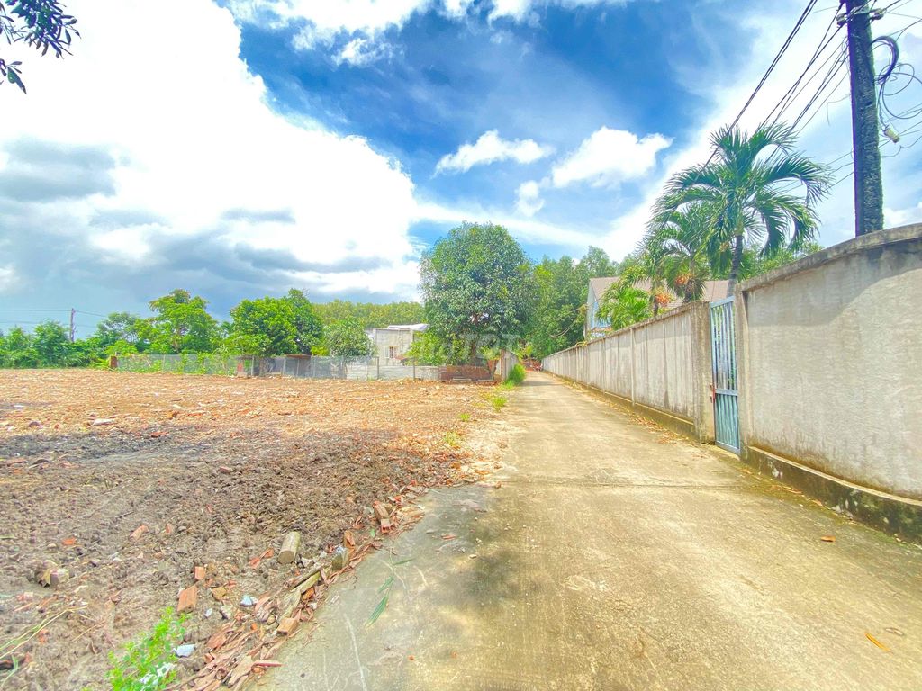 Đất nền Long Thành 100m² giá chỉ 1.4 tỷ - Cơ hội vàng đầu tư!