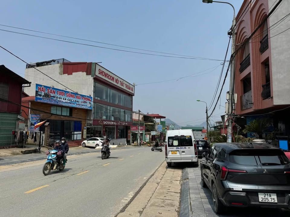 Nhà hàng 2 tầng mặt đường Điện Biên Phủ 107m² giá 12 tỷ - Cơ hội đầu tư hấp dẫn!