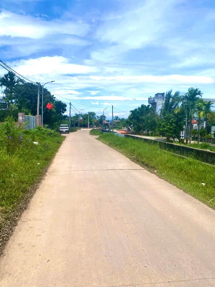 Đất nền Mương Hồng, Móng Cái 100m² giá chỉ 1 tỷ - Đầu tư sinh lợi ngay!