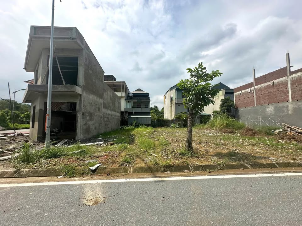 Đất nền Cam Đường Lào Cai 101,9m² giá 1,42 tỷ - Sổ đỏ chính chủ, xây dựng tự do!