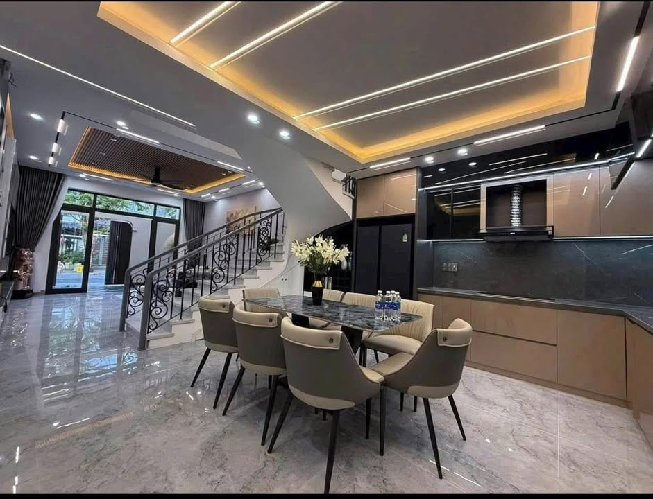 Nhà 3 tầng mặt tiền Trần Can, Thanh Khê, 85m² giá 8.8 tỷ - Thiết kế hiện đại, vào ở ngay!