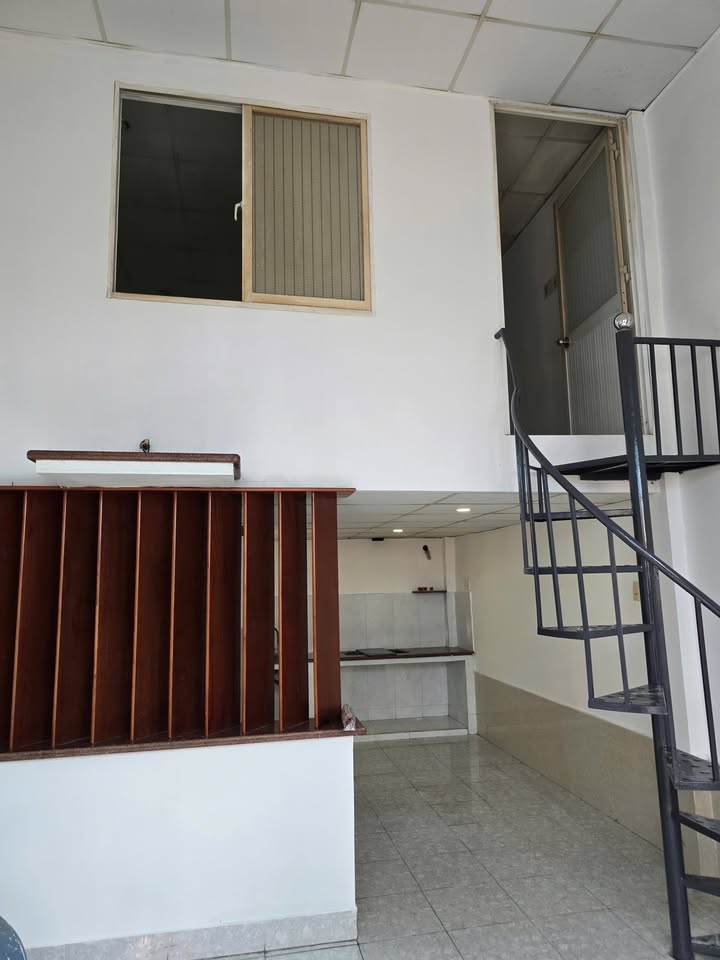 Nhà cho thuê Đường Số 3, Bình Tân 32m² giá 5.5 triệu - Phù hợp cho gia đình!