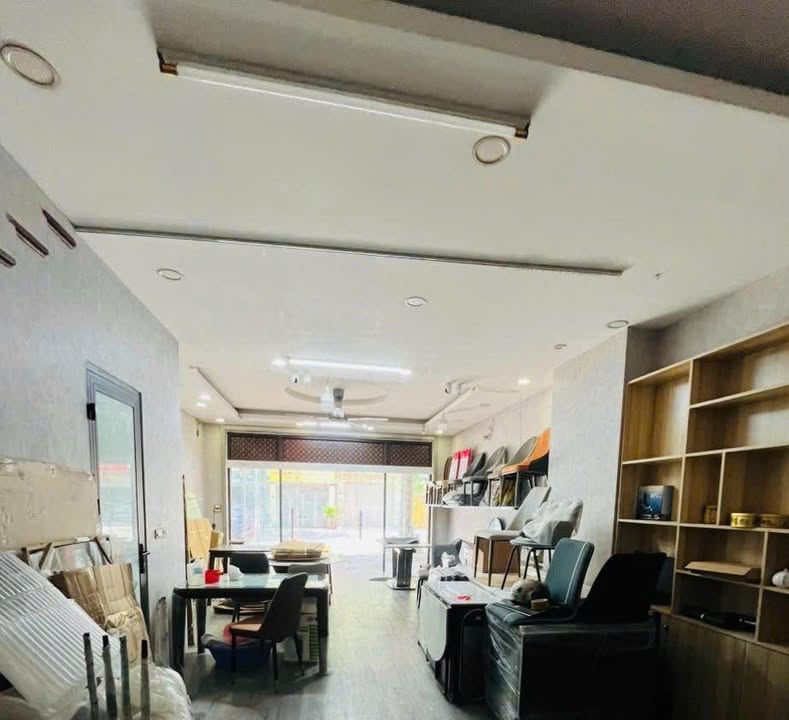 Mặt bằng kinh doanh tại KĐT Lacasta Văn Phú 9 triệu - Cơ hội tuyệt vời cho kinh doanh!