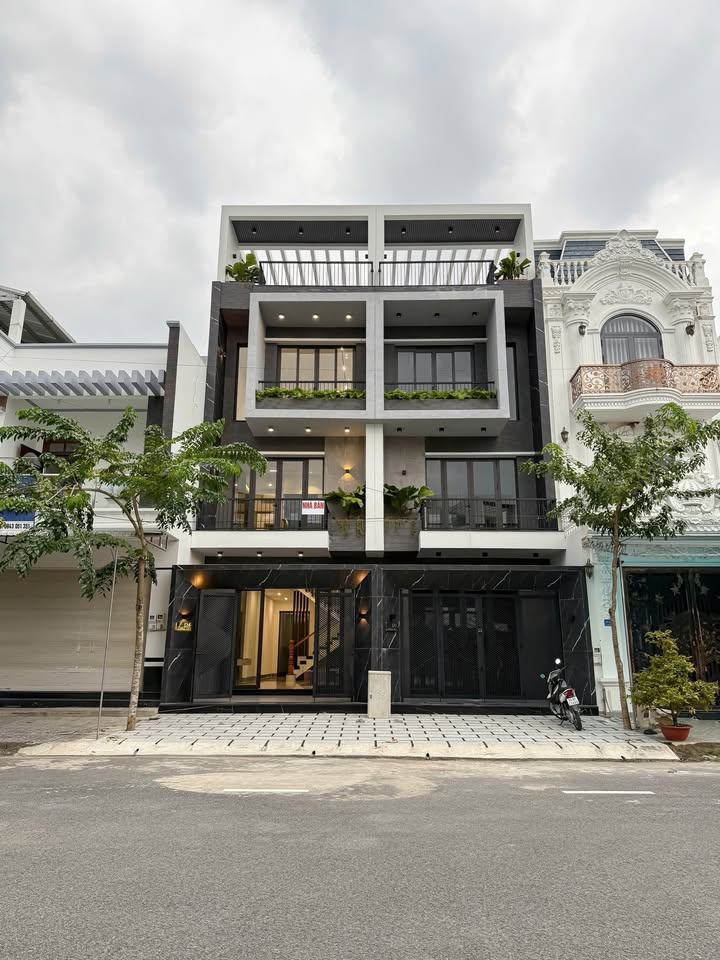 Nhà mới bán gấp đối diện công viên - Khu dân cư Văn hóa Tây Đô, Cần Thơ - 98.75m² giá 7.9 tỷ