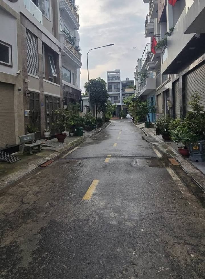 Đất nền Bình Trị Đông A, Bình Tân 64m² giá 3.9 tỷ - Đường rộng 8m có vỉa hè