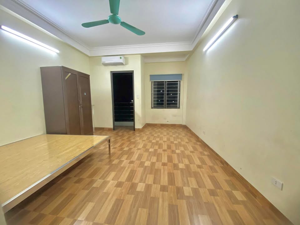 Nhà nhỏ cho thuê 80 Xuân Phương 40m² giá 3.3 triệu - Full nội thất cơ bản!