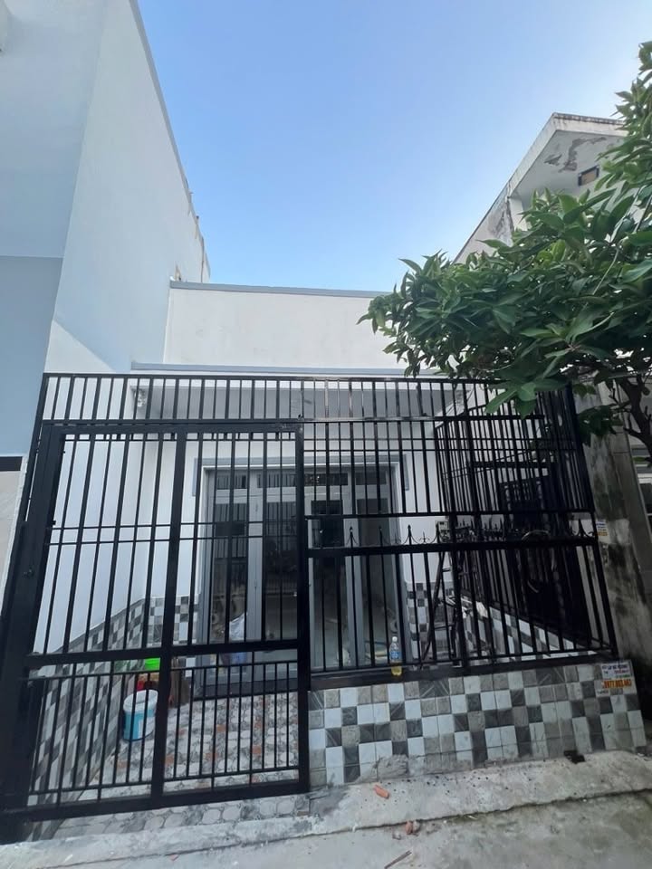 Nhà phố Đặng Nhữ Lâm, Nhà Bè 100m² giá 4 tỷ - Sổ hồng chính chủ, hỗ trợ vay ngân hàng!