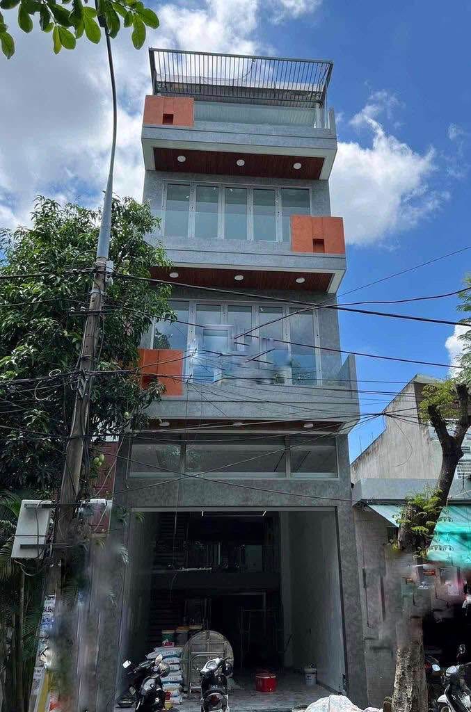 Cho thuê nhà mặt tiền 5 tầng đường Nguyễn Xí, Hoà Minh 125m² - Phù hợp văn phòng, công ty!