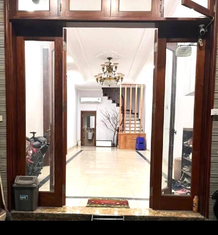 Nhà phố Tam Trinh 60m² giá 12 tỷ - Thiết kế hiện đại, nội thất cao cấp!