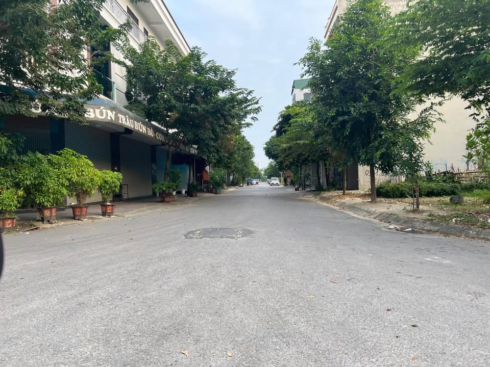 Đất đẹp 100m² tại P. Đông Thọ, Thanh Hóa - Giá chỉ 4 tỷ, sổ đỏ chính chủ!