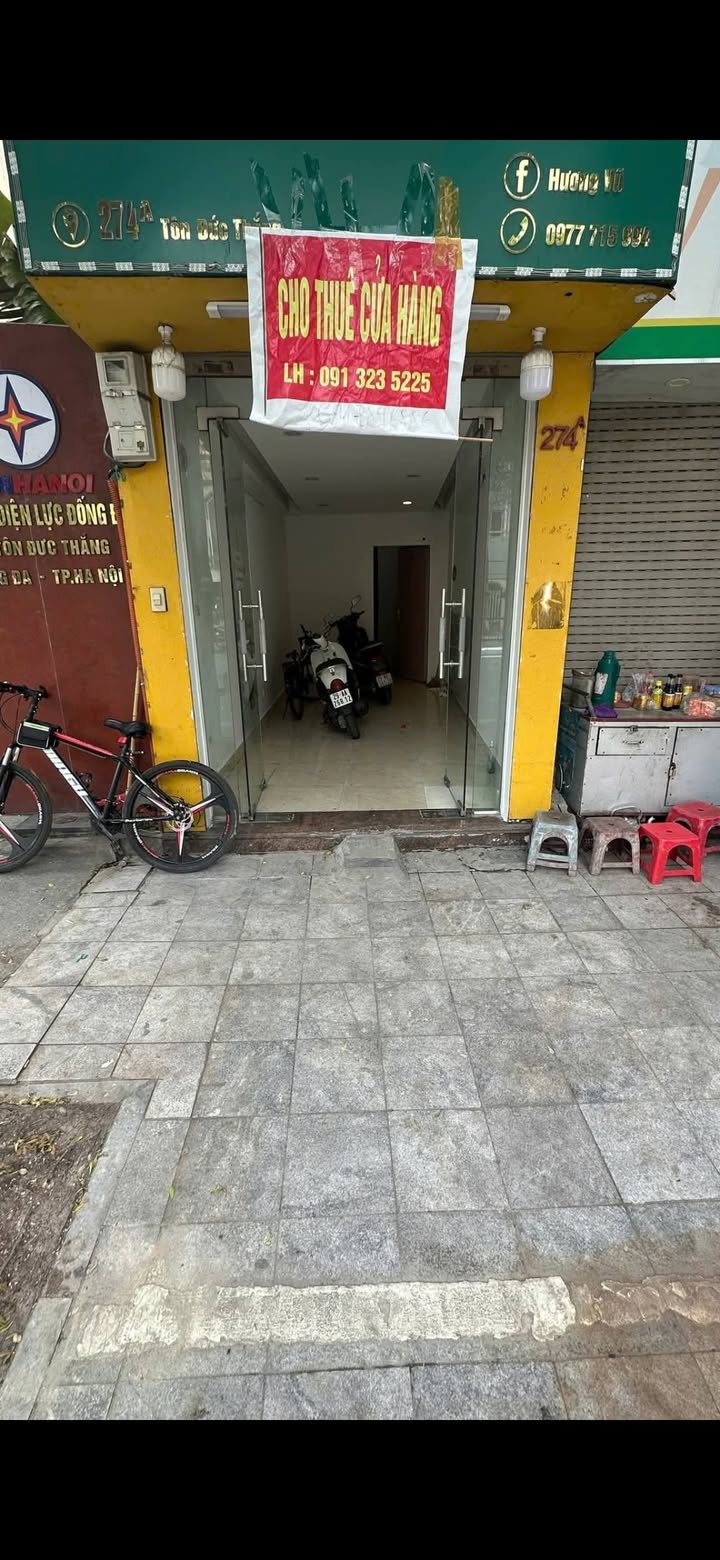 Cửa hàng cho thuê tại Đống Đa, 20m², Mặt tiền 2.4m - Vỉa hè rộng, vị trí đắc địa!