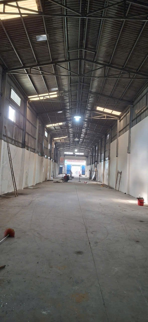 Cho thuê xưởng 680m² tại xã Bà Điểm - Gần bến xe An Sương, giá 35 triệu/tháng!