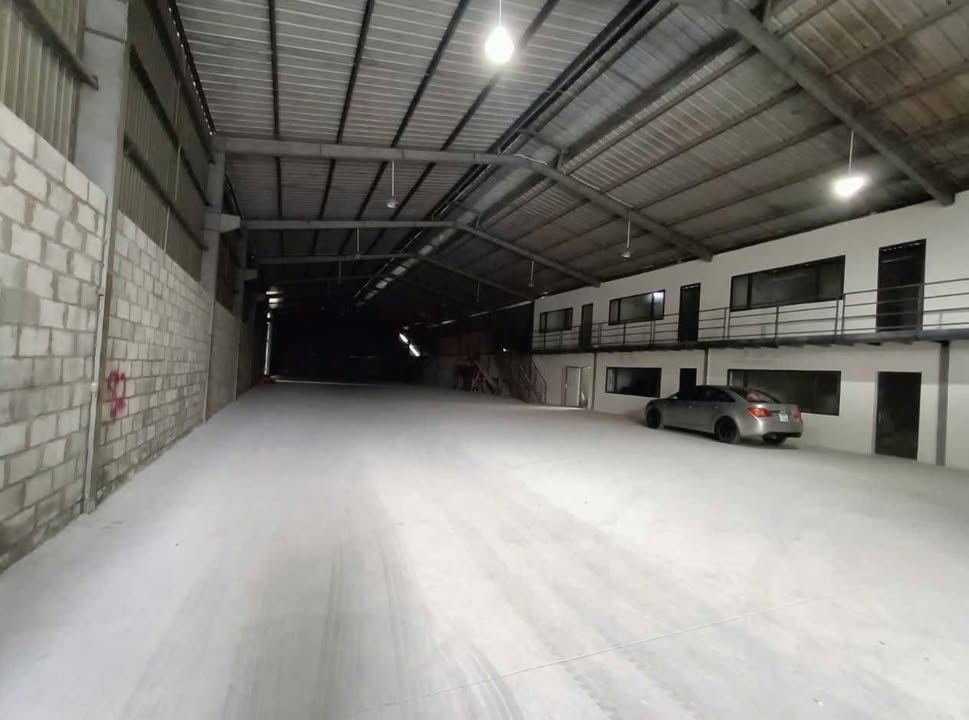 Kho xưởng cho thuê mặt tiền Nguyễn Duy Trinh, Thủ Đức 2000m² - Giá tốt chỉ 150 triệu/tháng!