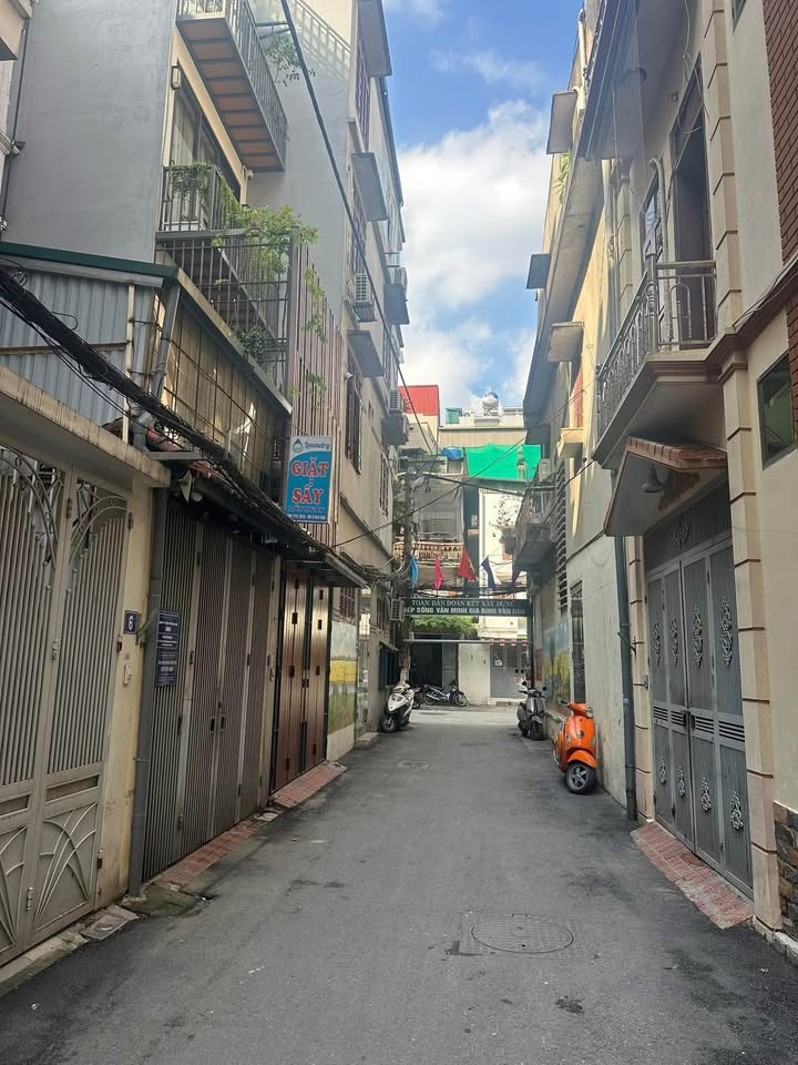 Nhà phố Nguyễn Ngọc Nại 47m² giá 16.8 tỷ - Ô tô đỗ cửa, gần nhiều tiện ích!