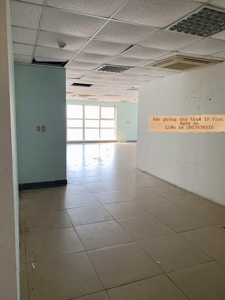 Văn phòng cho thuê tại toà nhà Dầu khí Nghệ An, 77m² - Miễn phí setup!