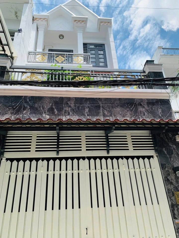 Nhà phố Nguyễn Ảnh Thủ Q12 52m² giá thương lượng - Hẻm ô tô, vị trí đắc địa!