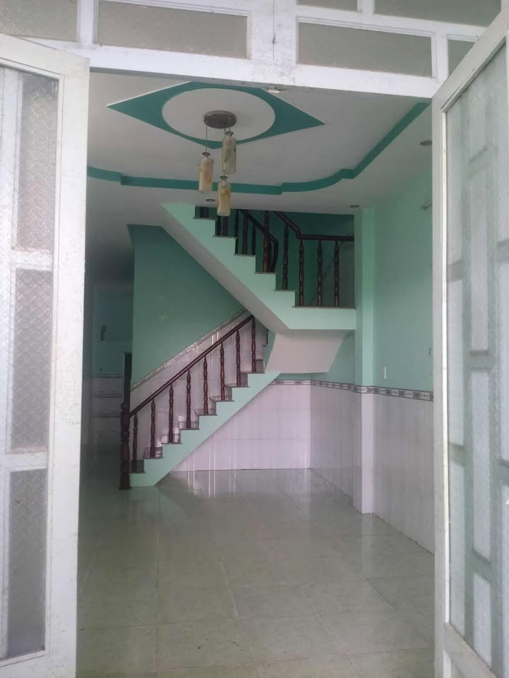 Nhà cho thuê nguyên căn 3 phòng ngủ tại Cần Giuộc - Chỉ 3.2 triệu/tháng!