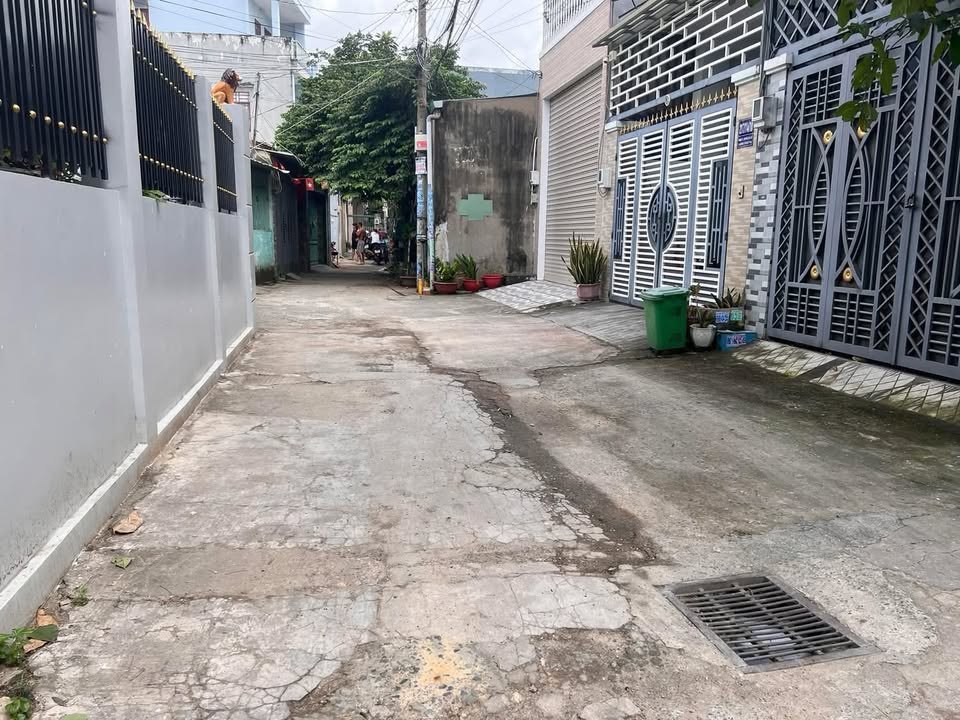 Nhà đẹp Linh Xuân Thủ Đức 75m² giá 5.9 tỷ - Thiết kế hiện đại, an ninh tốt!