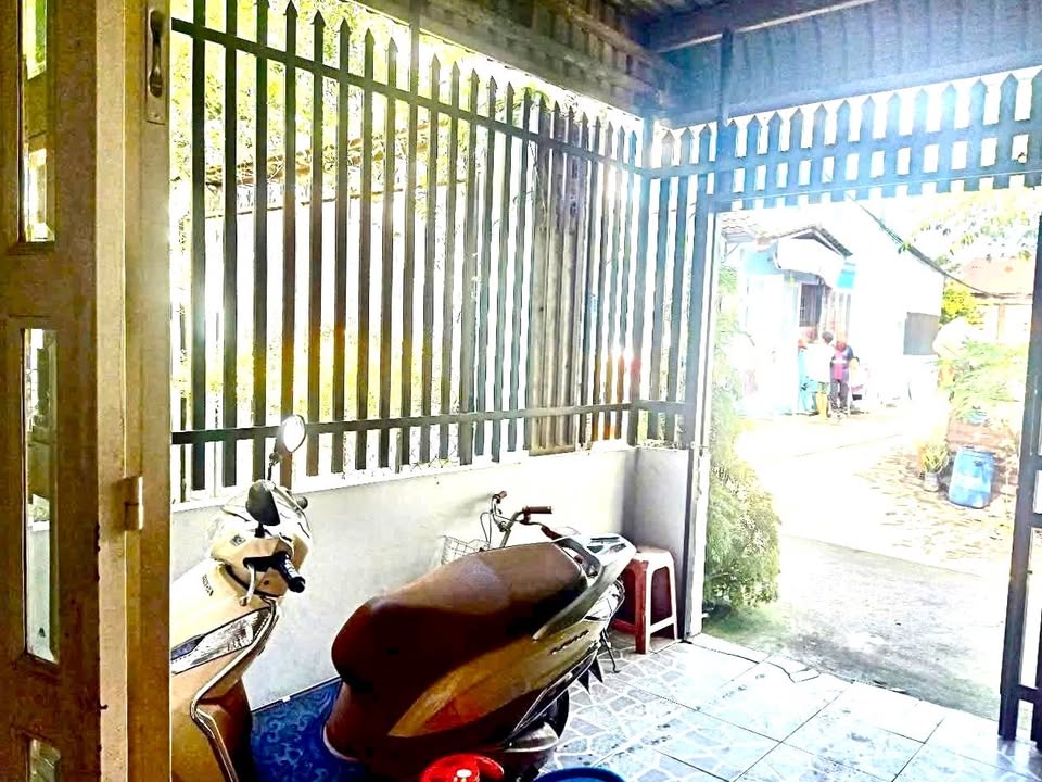 Nhà bán tại Xuân Thới Thượng, Hóc Môn 96m² giá 2.16 tỷ - Không gian thoáng đãng, tiện ích đầy đủ