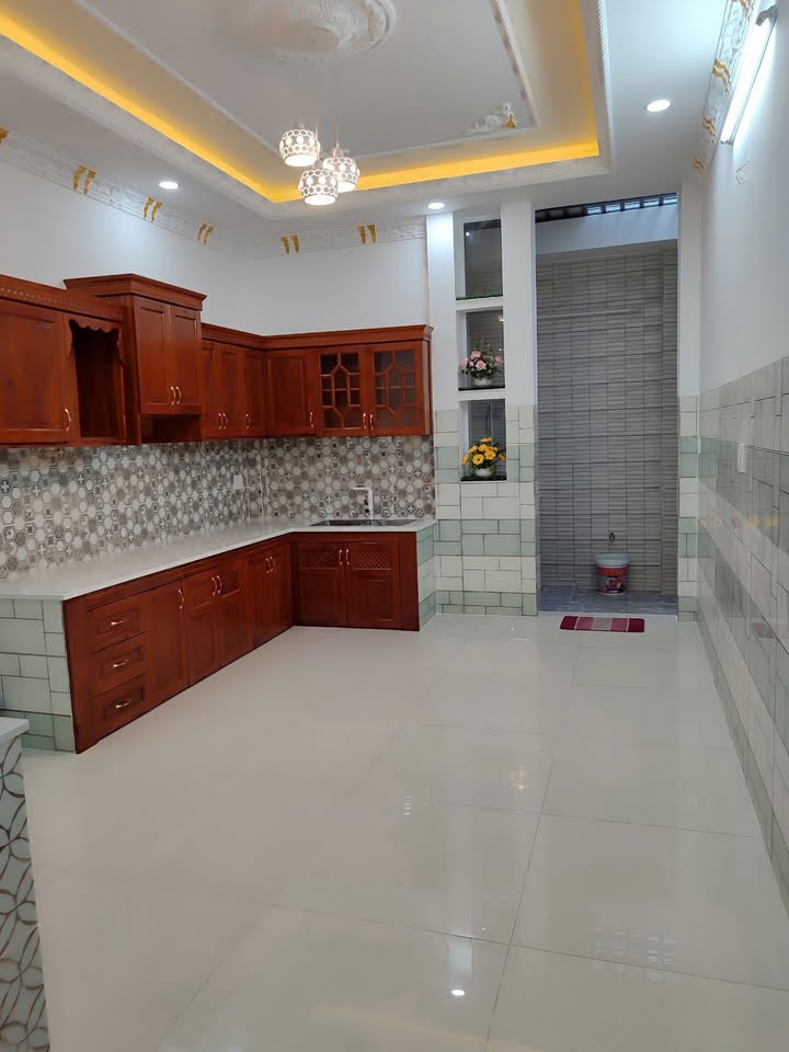 Nhà cho thuê hẻm xe hơi Thành Thái 68m² giá 27 triệu - Phù hợp làm văn phòng!