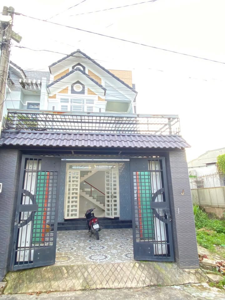 Nhà 1 Trệt 1 Lầu Kiên Cố 105m² giá 2.69 tỷ - Sổ riêng, công chứng nhanh!