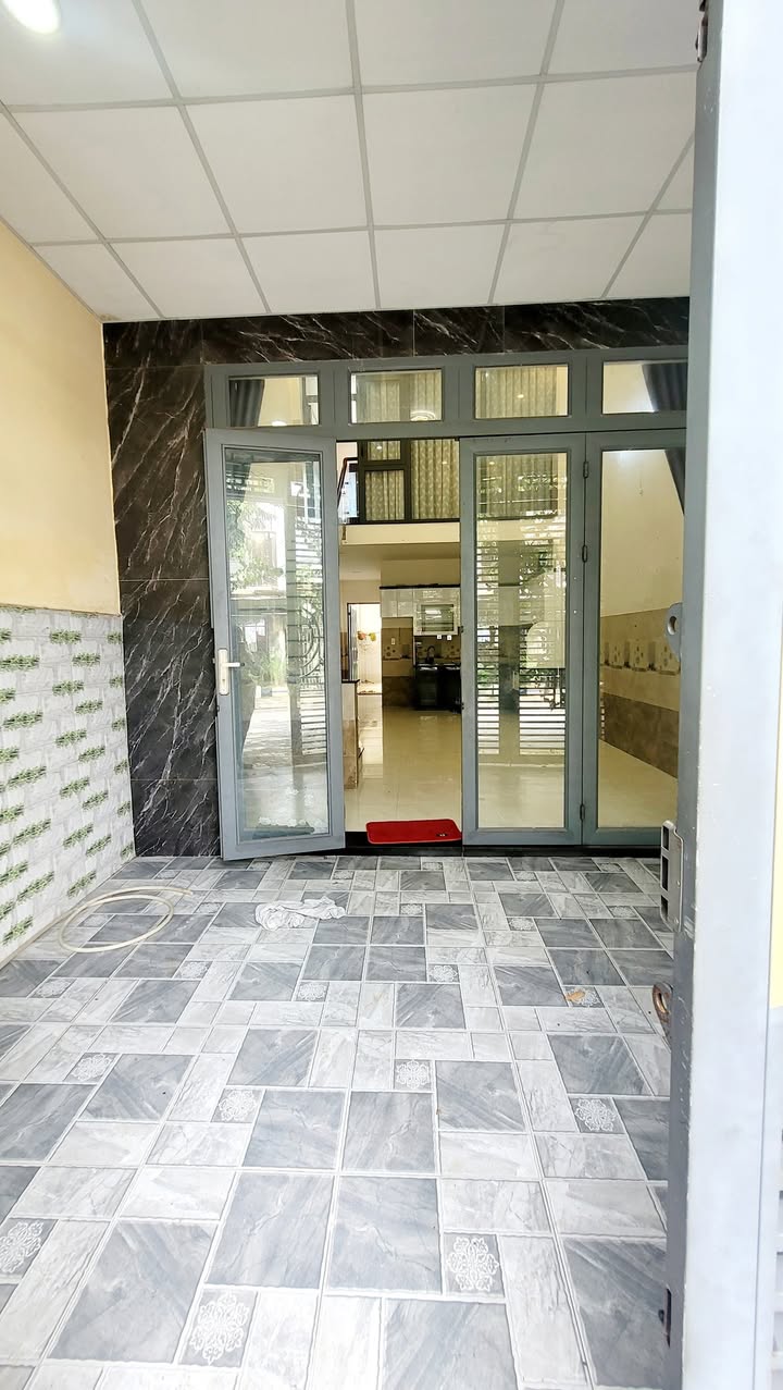 Nhà cho thuê Tân Xuân Hóc Môn 124.7m² giá chỉ 8 triệu - Không gian sống lý tưởng!