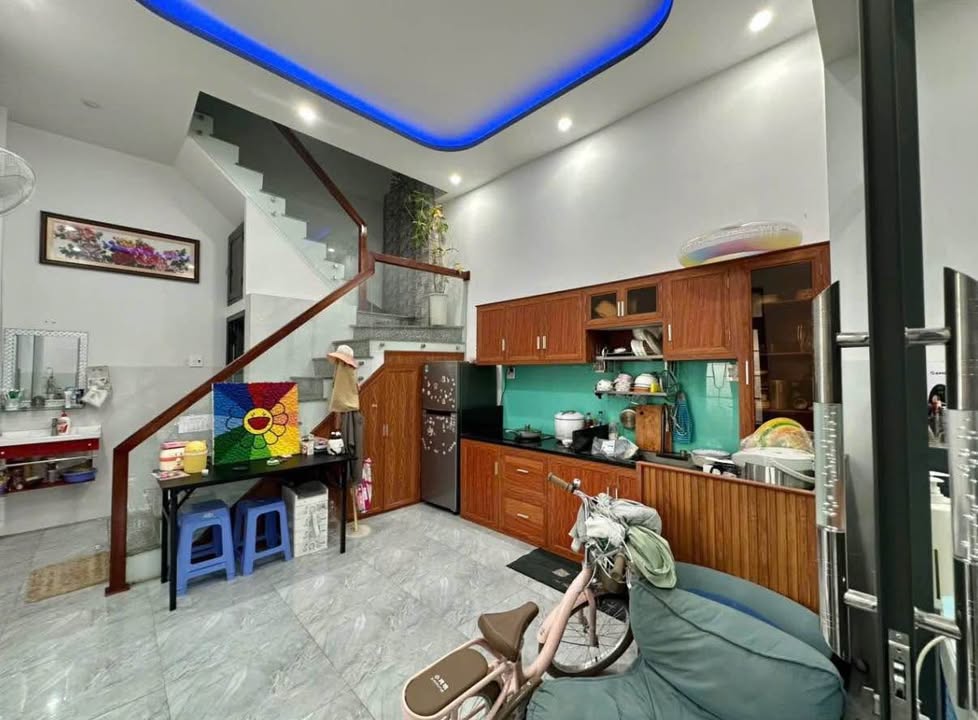 Nhà góc 2 mặt tiền đường Võ Thị Sáu, Quy Nhơn 43m² giá 2 tỷ - Cơ hội đầu tư tuyệt vời!