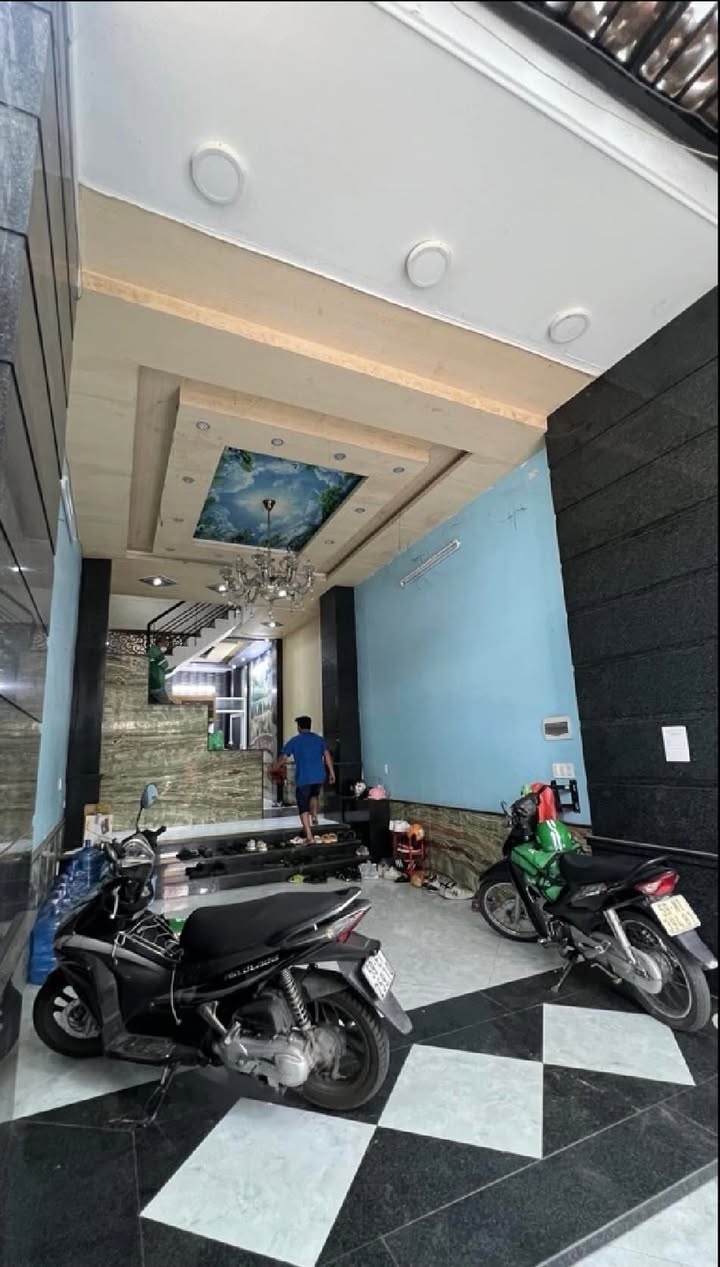 Nhà mặt tiền kinh doanh Khuông Việt, Tân Phú 68m² giá 12 tỷ - Cơ hội đầu tư tuyệt vời!