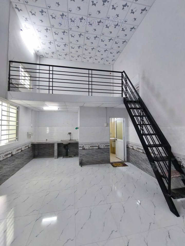 Phòng trọ mới xây tại hẻm đường CMT8, Bình Thủy, 20m² - Giá chỉ 2 triệu/tháng!