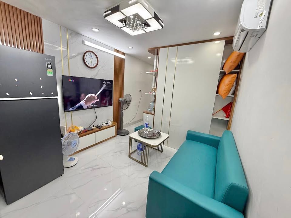 Căn hộ Tân Mai Hoàng Mai 50m² giá 2.95 tỷ - Full nội thất hiện đại!